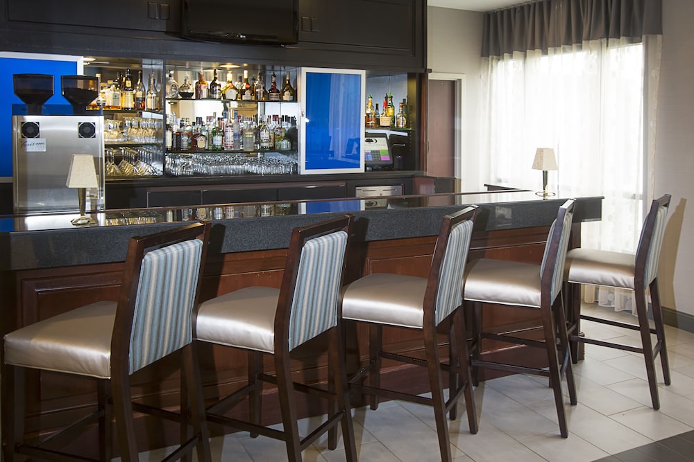 Doubletree By Hilton Detroit Novi 60/74