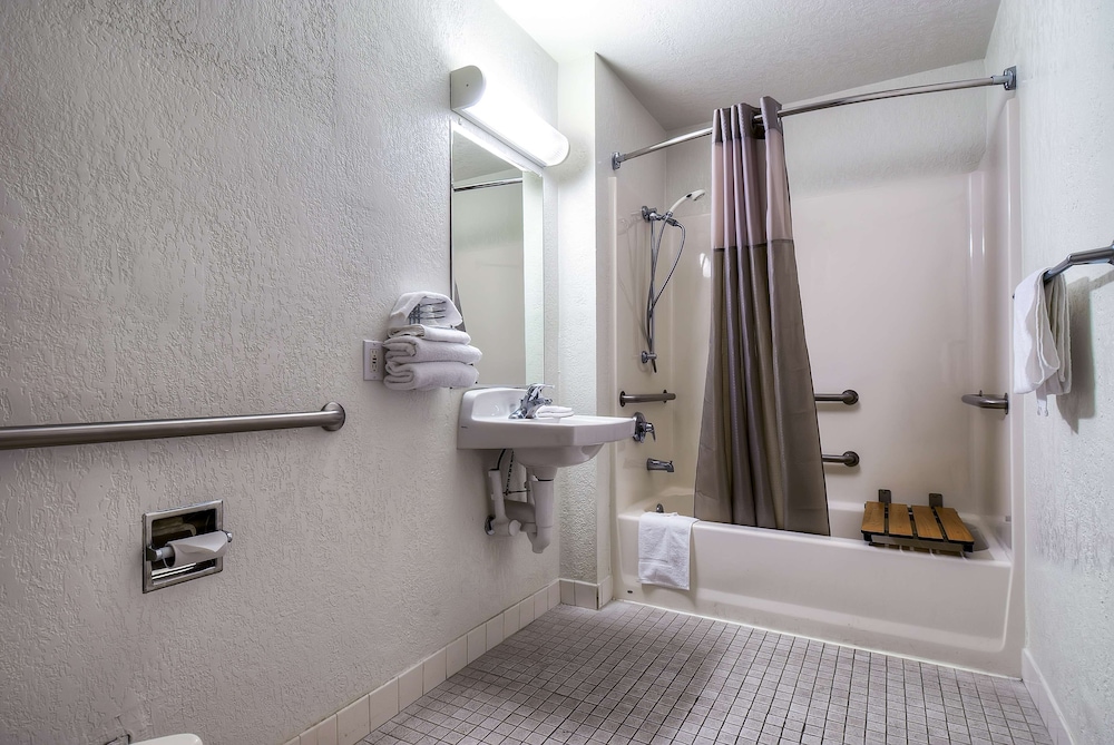 Motel6 Rowland Heights, CA - Los Angeles - Pomona 49/49