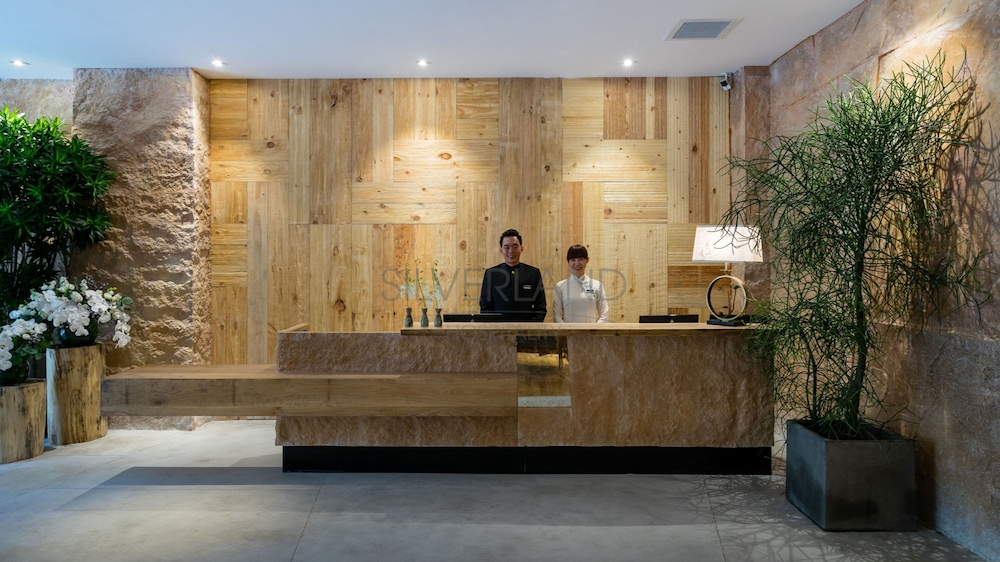 Silverland Yen Hotel 3/50