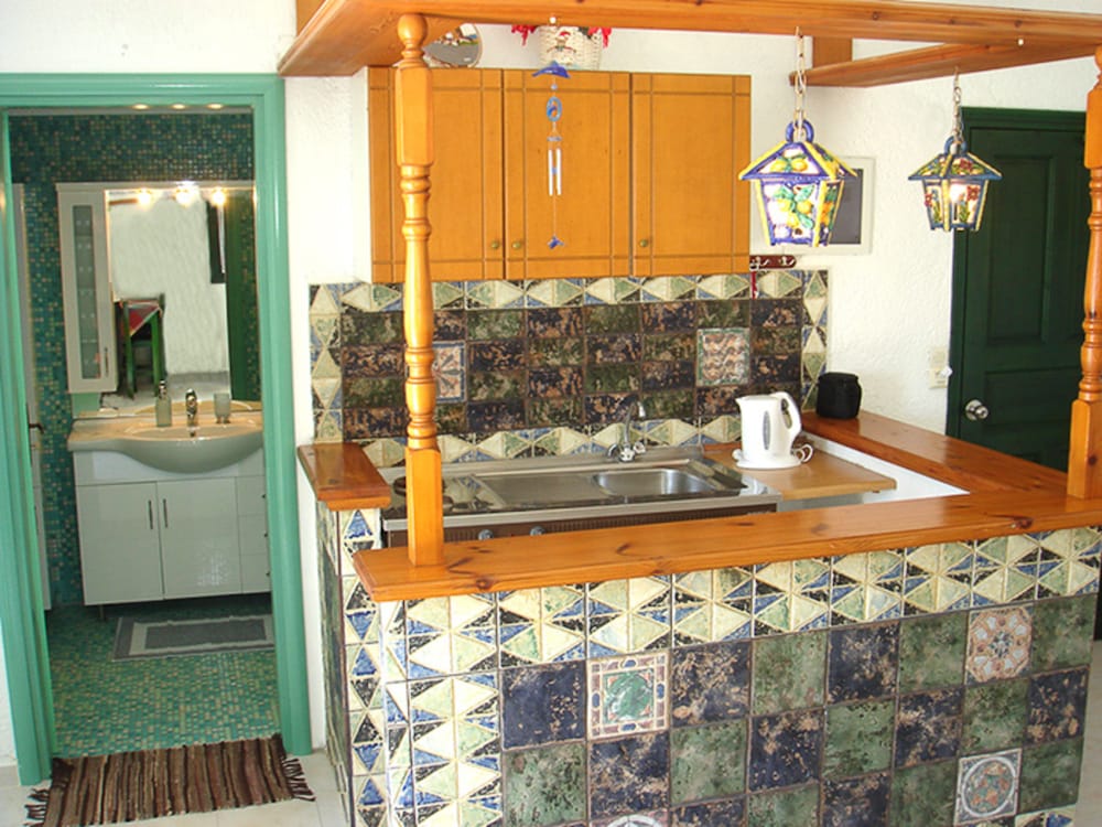 Finiki View Hotel Apartments 7/50