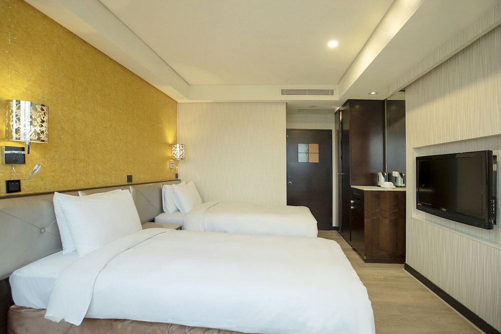 CAPITAL HOTEL NANJING 7/30