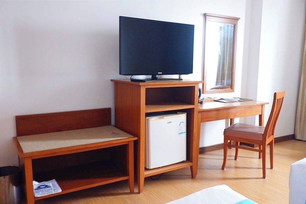 Diamond Plaza Hotel Suratthani 44/50