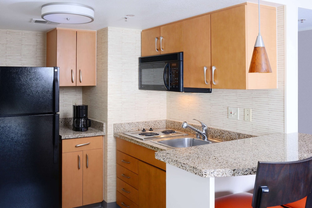 Sonesta ES Suites Dallas Medical Market Center 6/24
