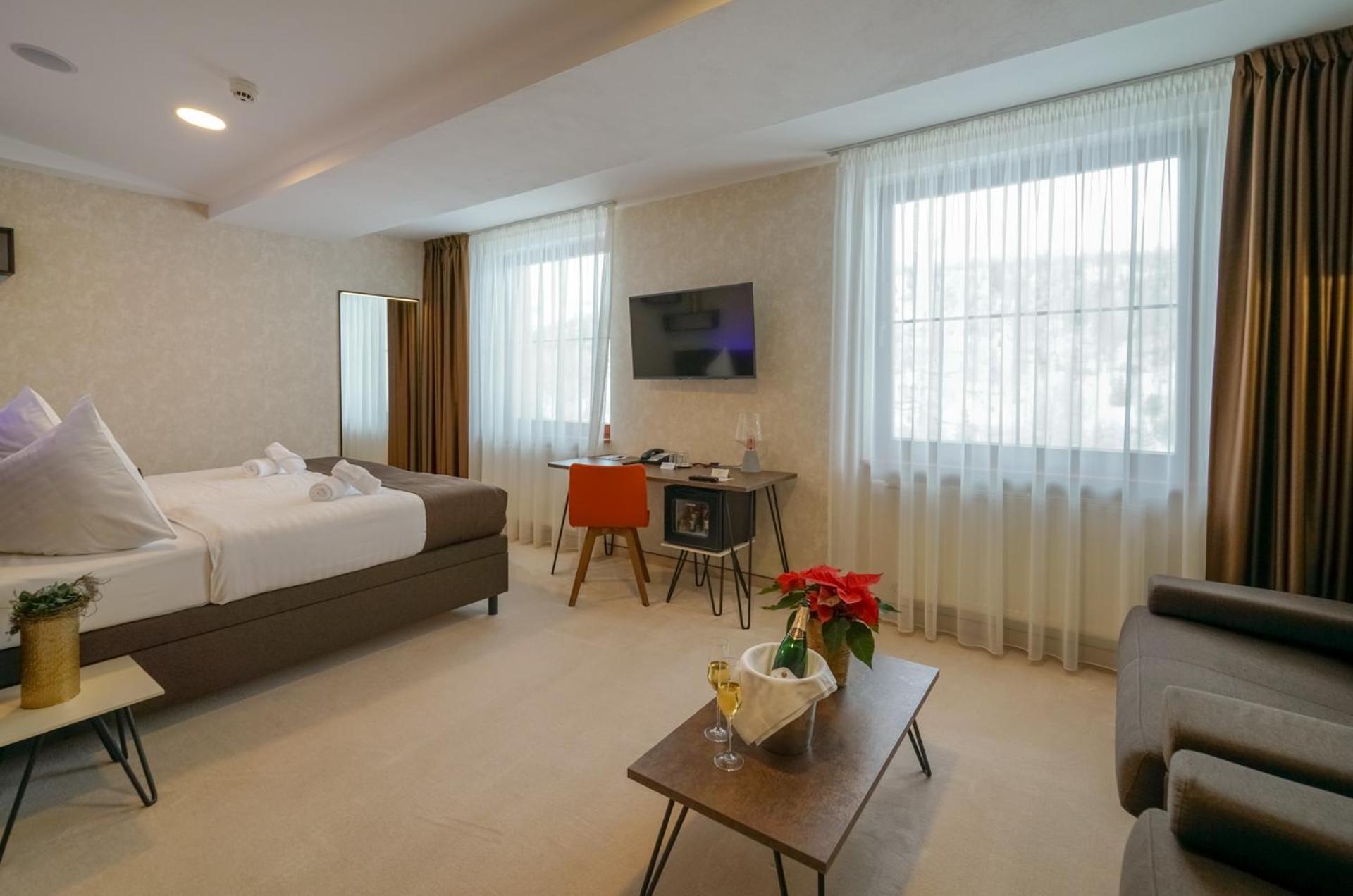 Exclusive, Junior Suite, Mountain View