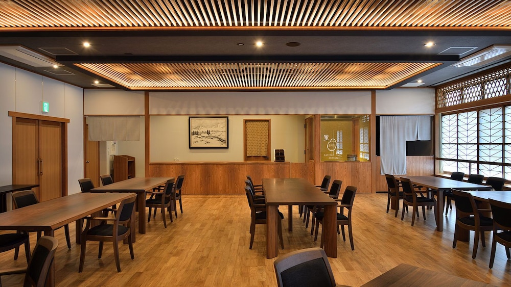 Hinanoyado Chitose (ex Ryokan Chitose) 40/47