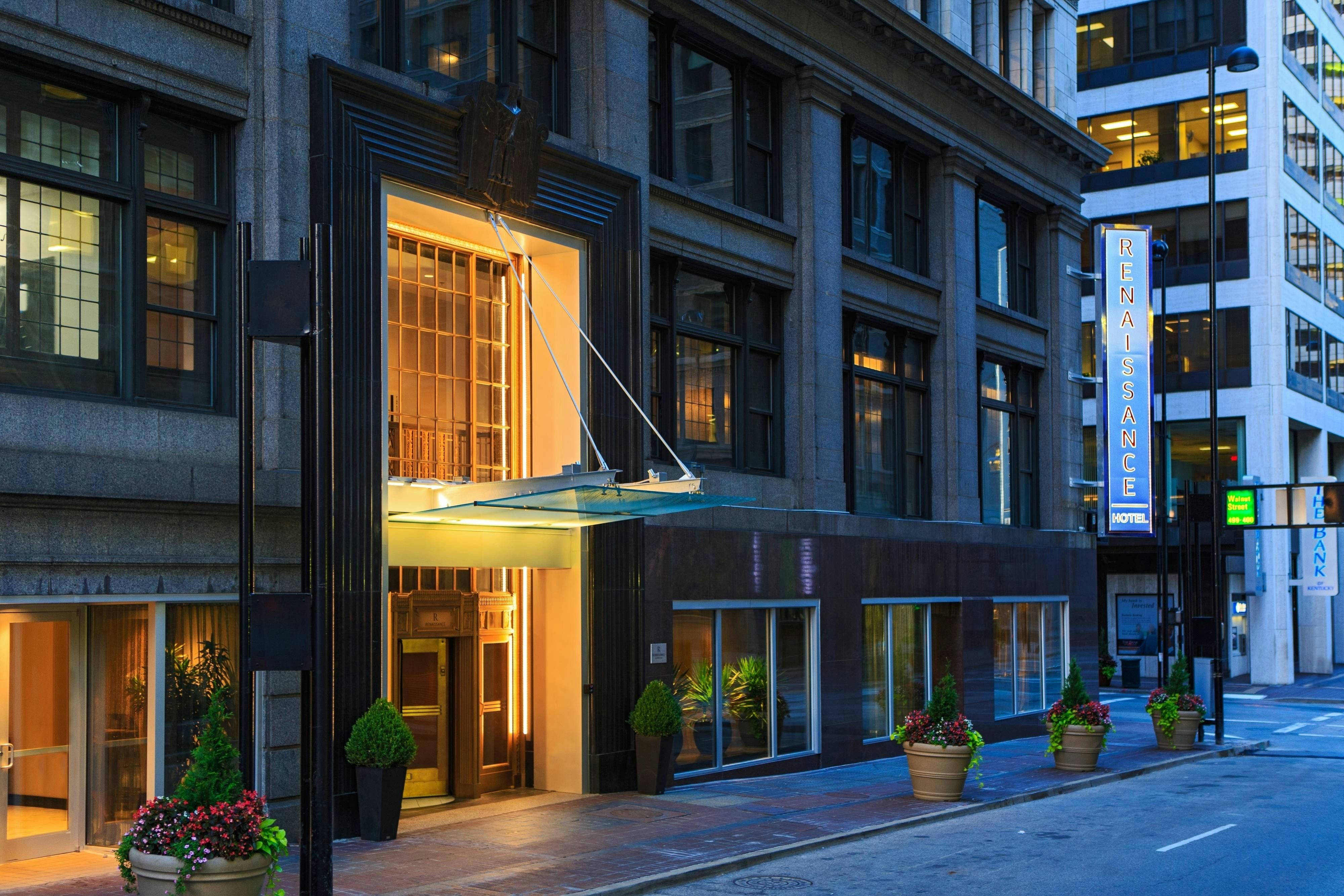 Renaissance Cincinnati Downtown Hotel 56/56