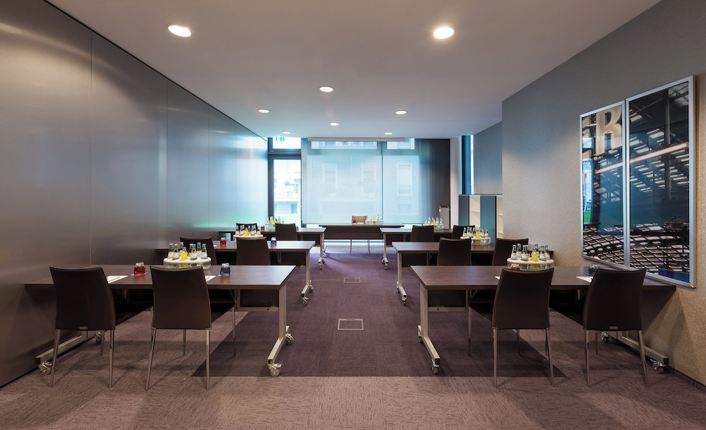 Hotel INNSiDE by Melia Berlin Mitte 60/70
