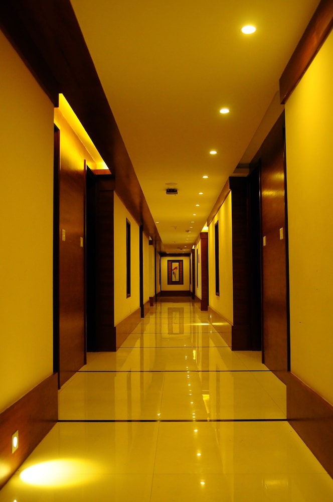 Hotel Holiday Vista 13/25