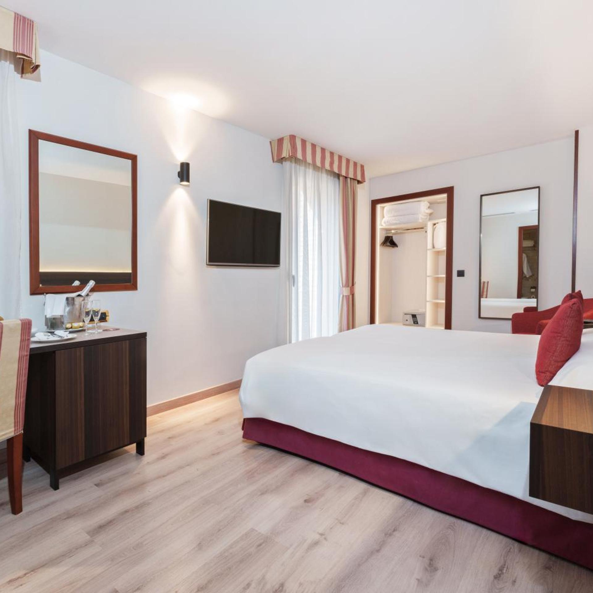 Room, Single Bed