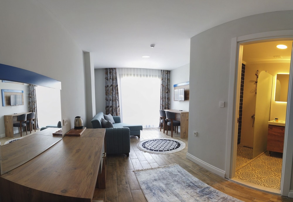 Houdini Hotel 2/39