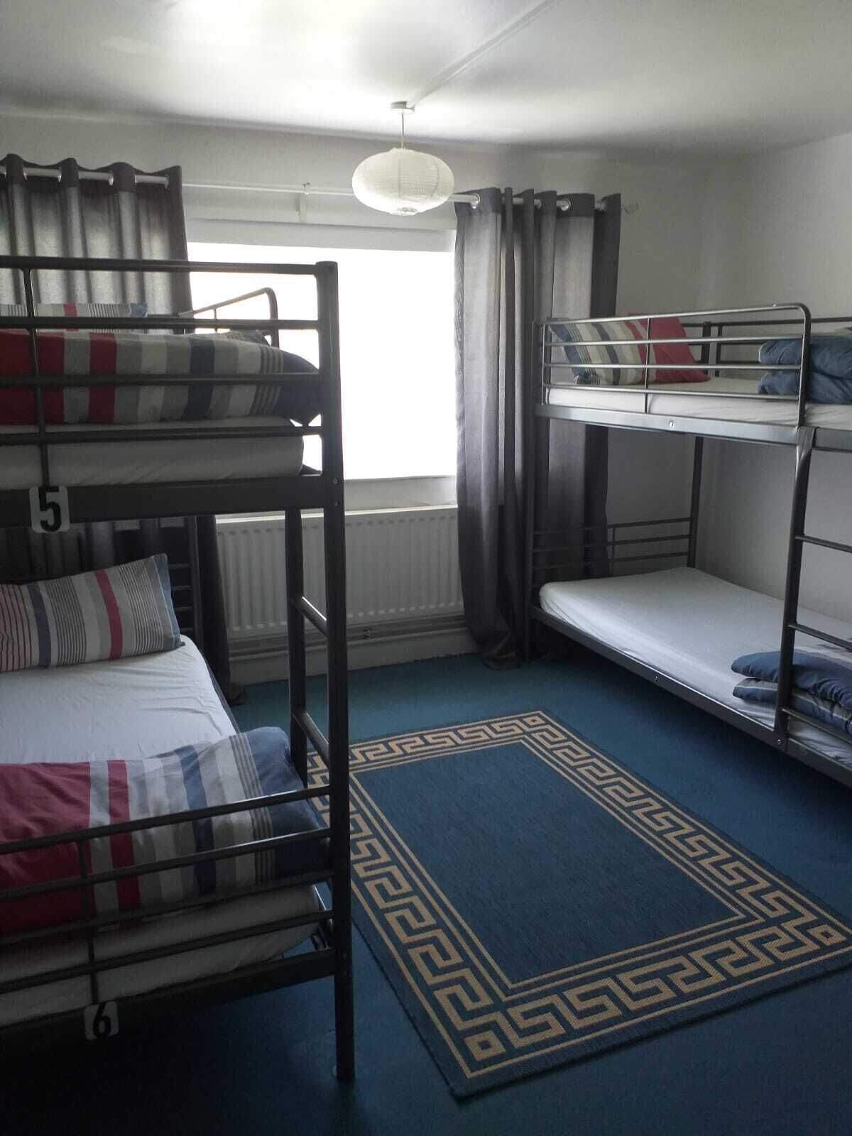 MIXED DORM, 6 BEDS