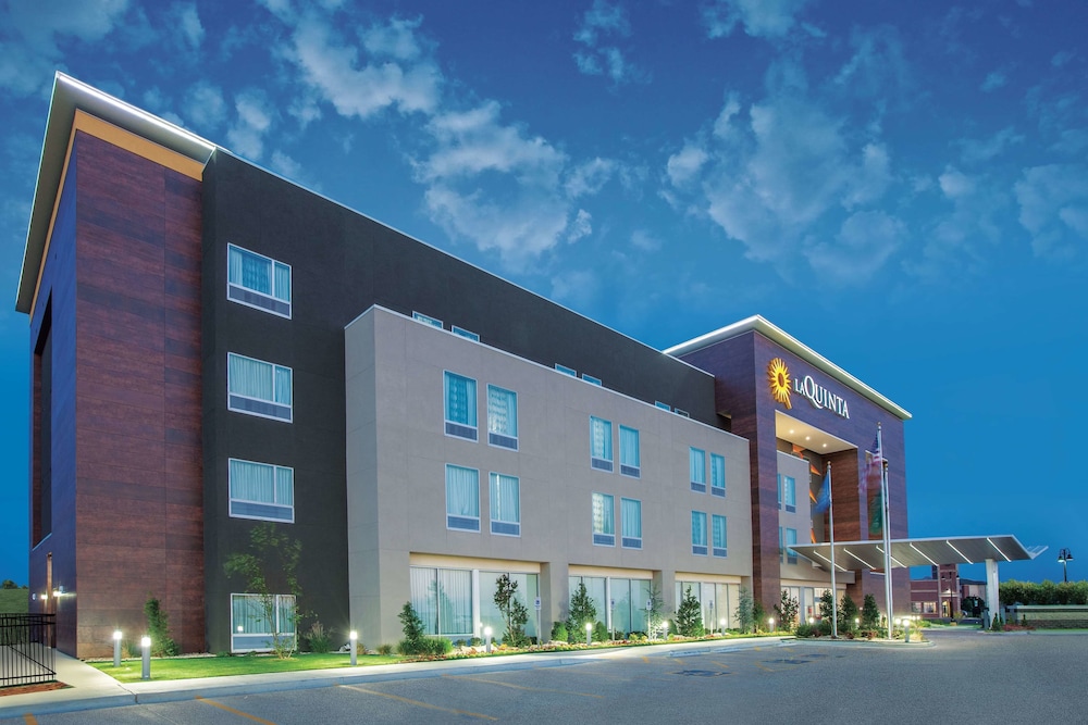 La Quinta Inn Stes By Wyndham Tulsa Broken Arrow 1/39