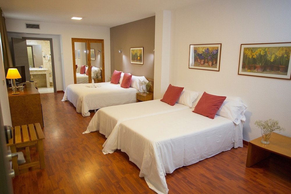 Hotel Borgia 2/29