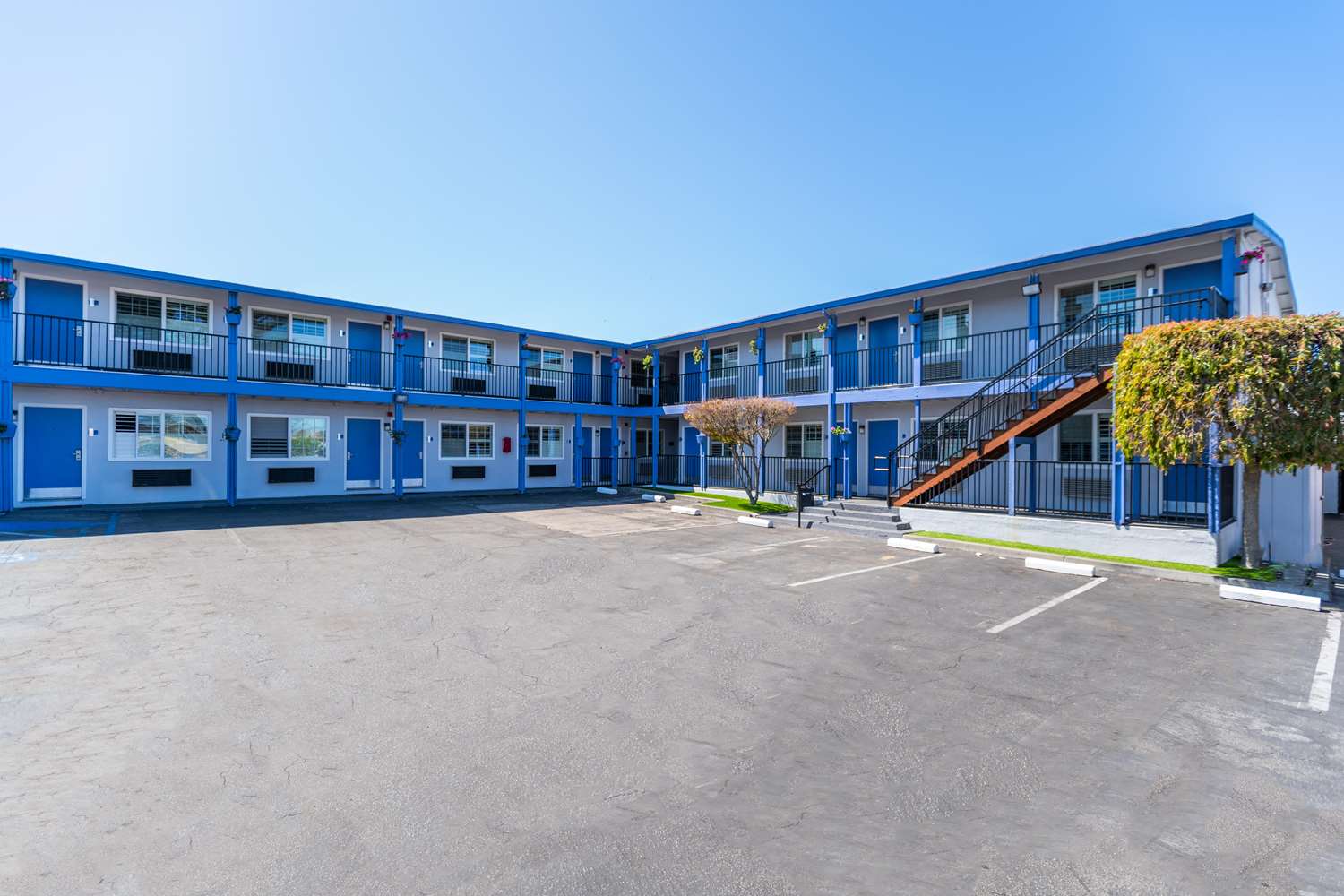 Surestay Hotel By Best Western Seaside Monterey 32/33