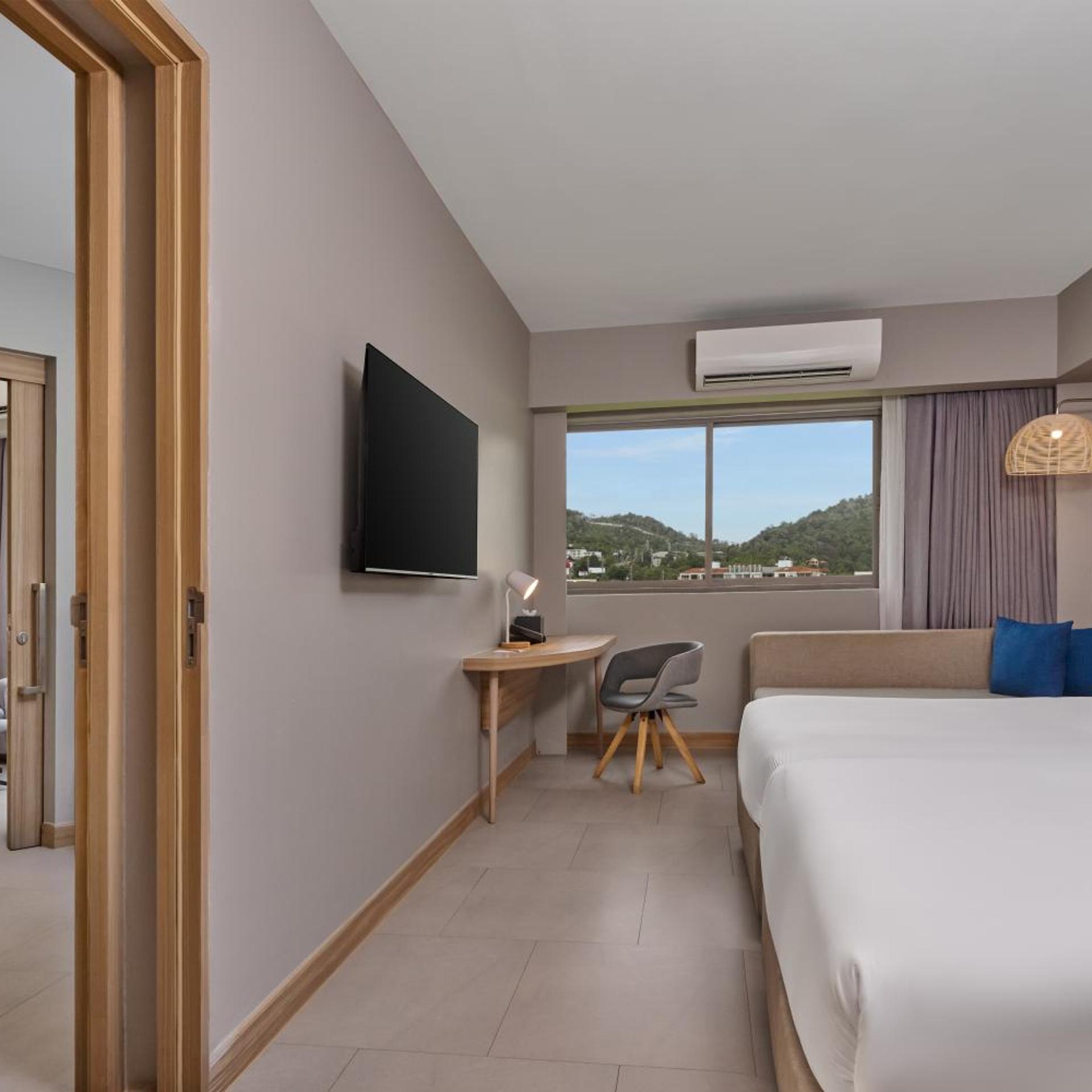 Mercure Phuket Patong Journeyhub in PATONG BEACH