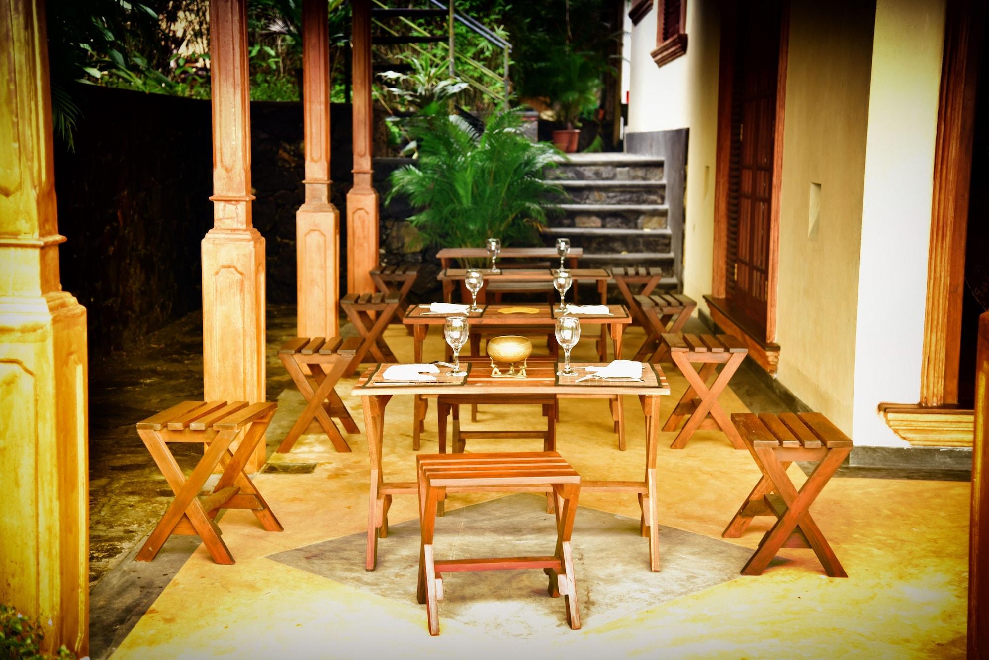 Others 4, Green Palm Villa, Baddegama