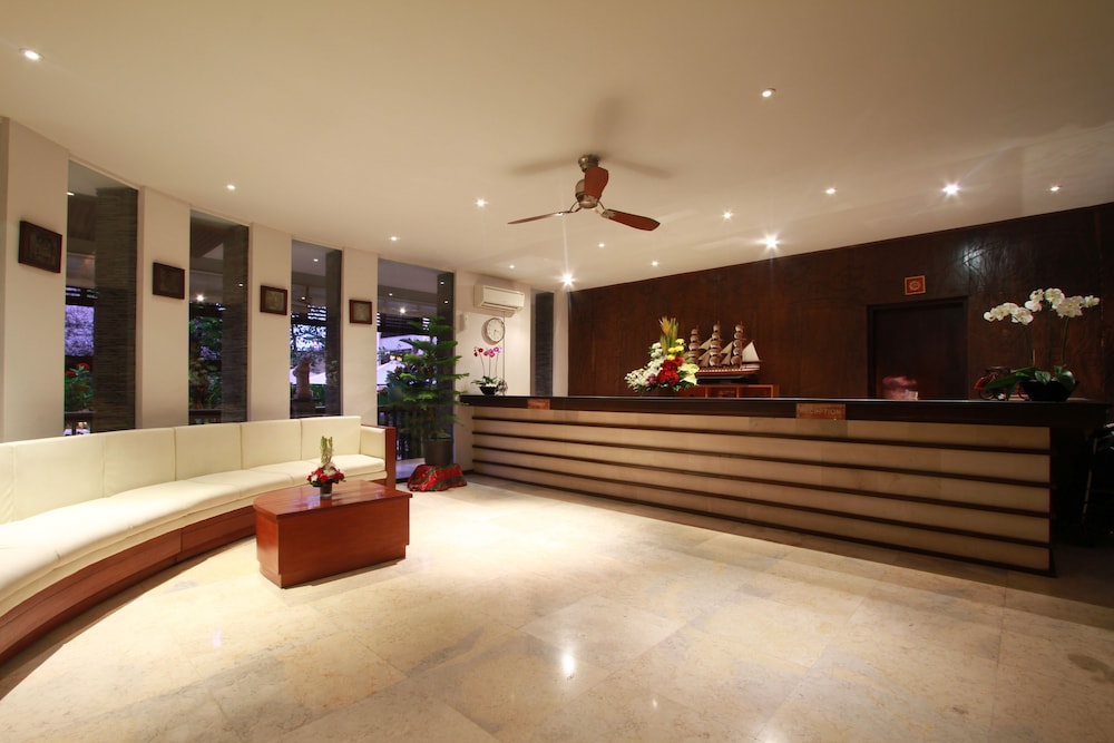 The Lokha Legian Resort and Spa 15/75