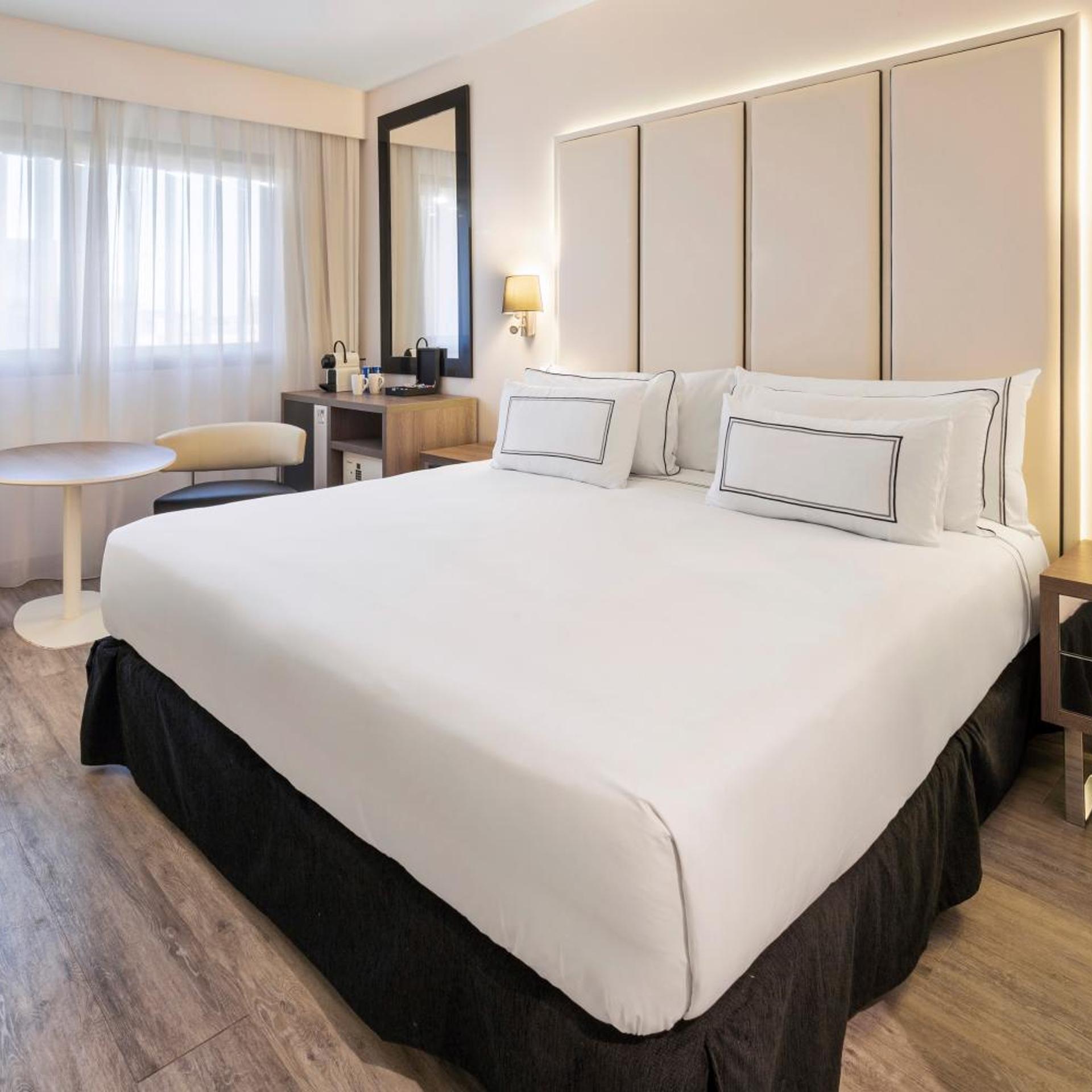 Supreme, Double Bed