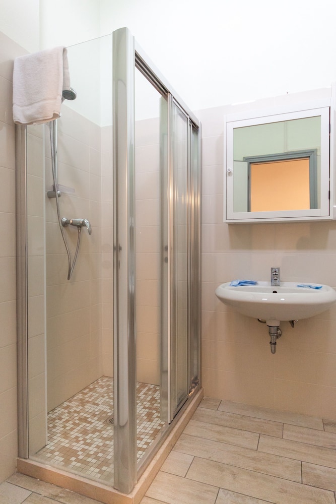 غرفة ثلاثية بسرير مزدوج وسرير فردي، L Approdo Hotel 2/2