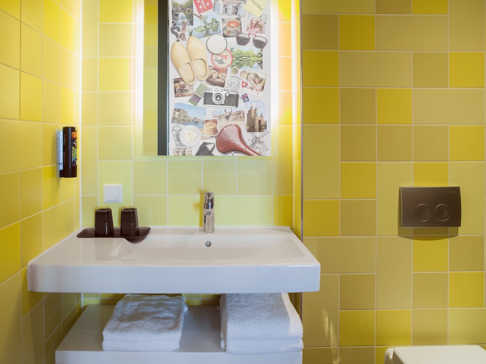 Holiday Inn - the niu, Dairy Haarlem by IHG 58/58