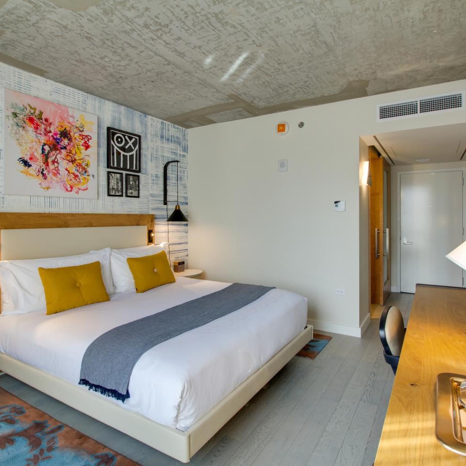 Room, King Bed, Bridge View