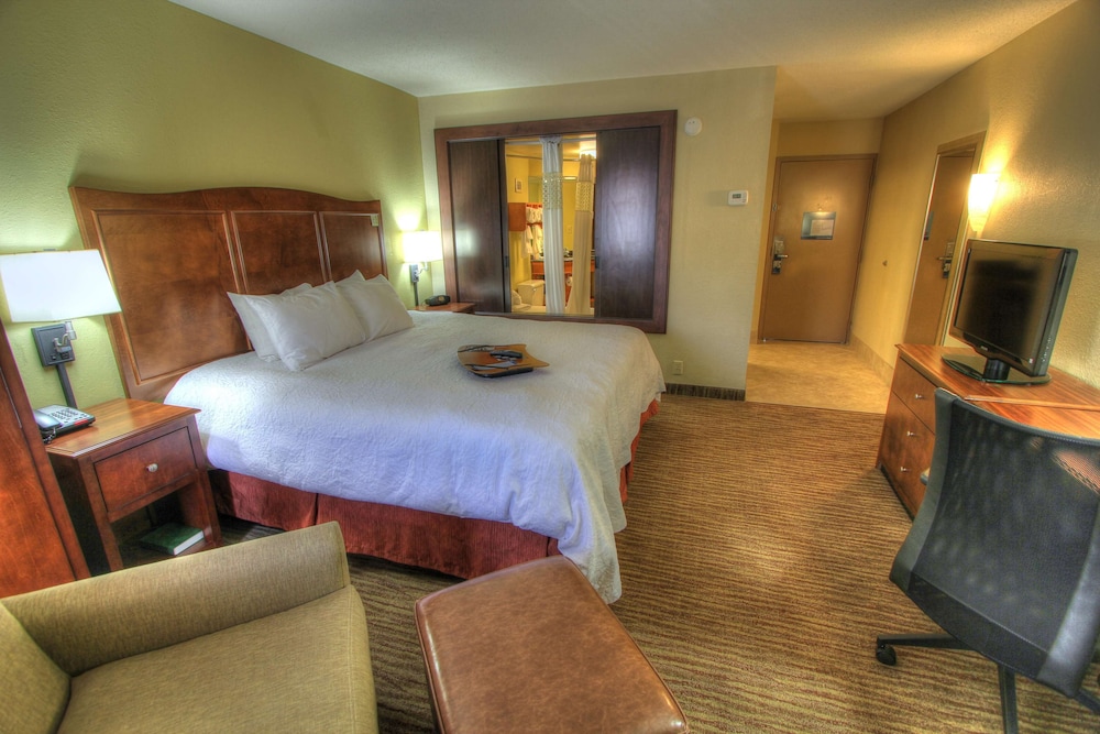 Hampton Inn Gatlinburg 27/68