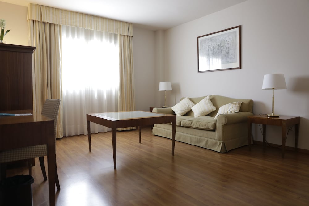 Mediterraneo Ex Vincci 46/70