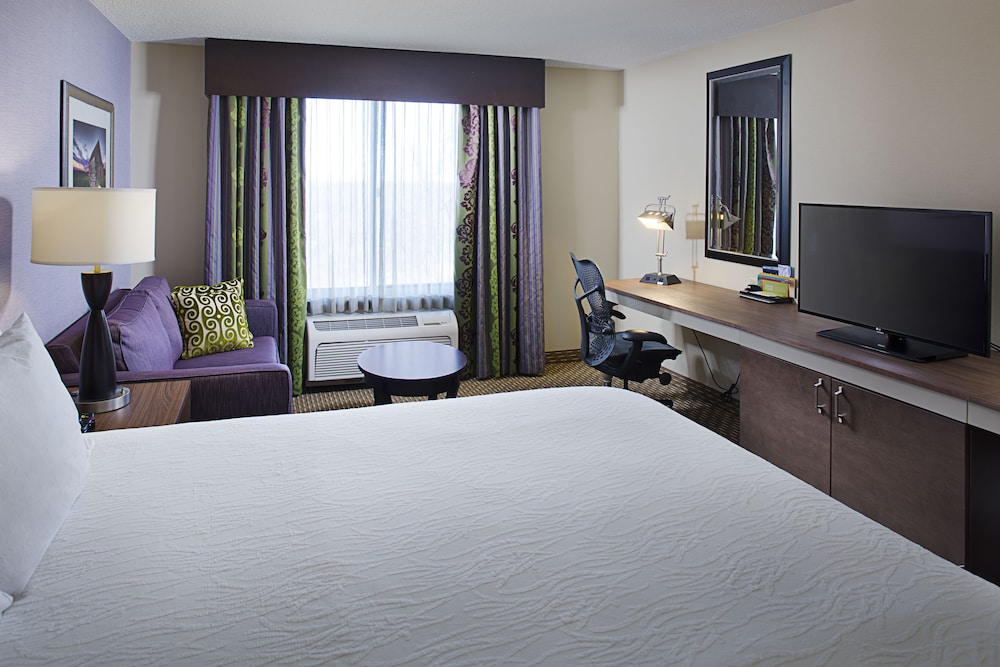 Hilton Garden Inn Hartford North/Bradley Intl Airport 10/50