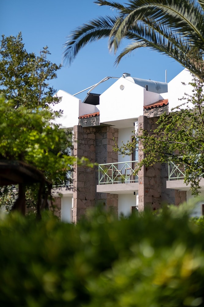 Assos Troy Otel 46/50