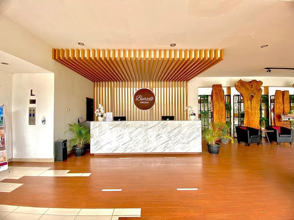 Burza Hotel 5/33