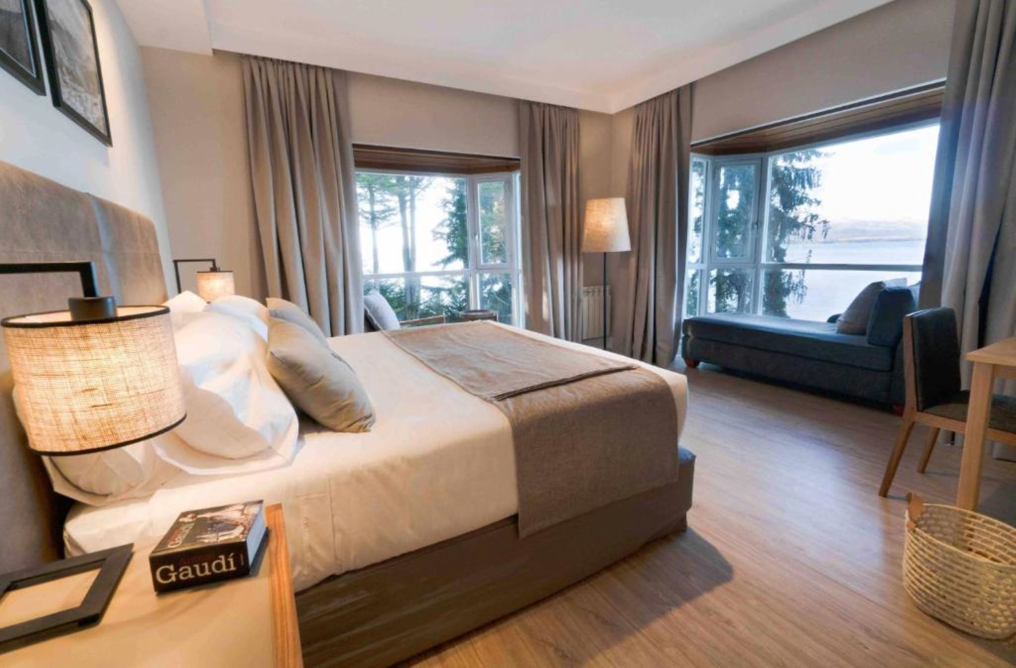 Lago, Deluxe, Balcony