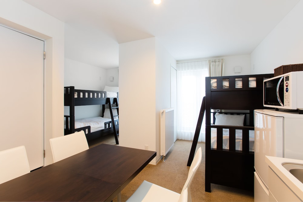 Bliss Lodging 38/44