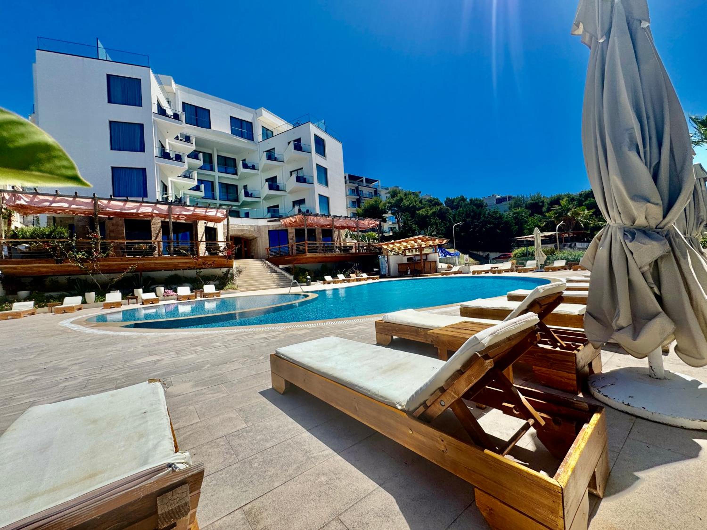 Harbour Hotel 37/37