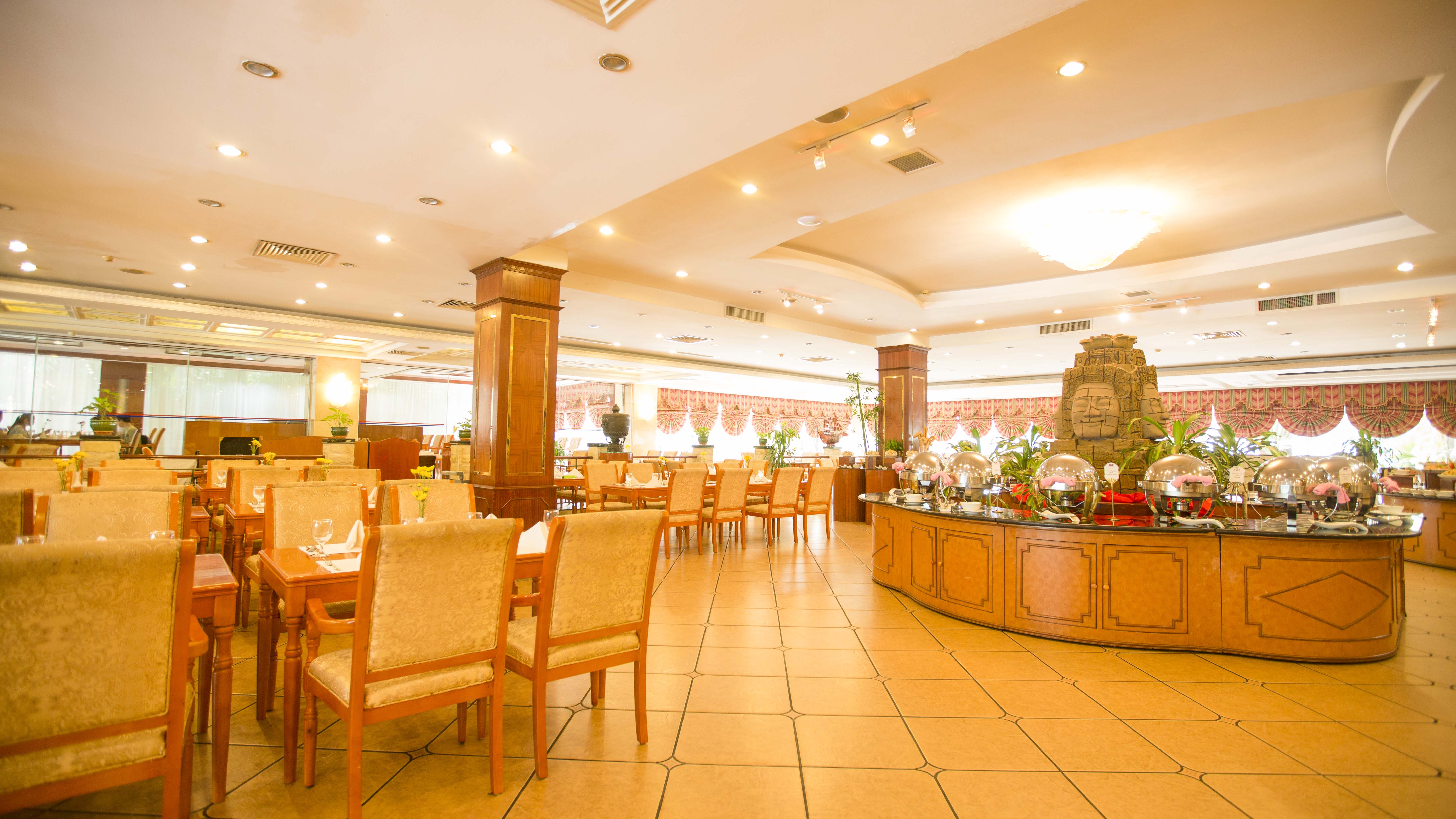Phnom Penh Hotel 54/75