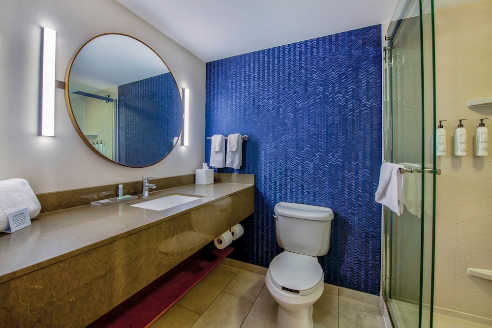 Country Inn and Suites By Carlson, Cortland, NY 47/48