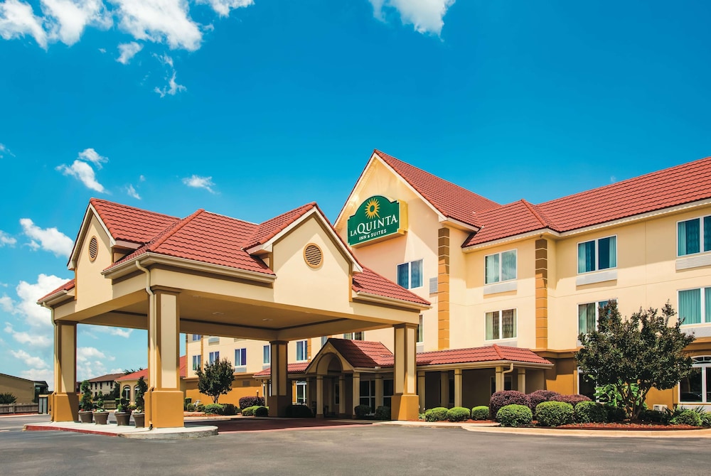La Quinta Inn & Suites by Wyndham Russellville 4/35