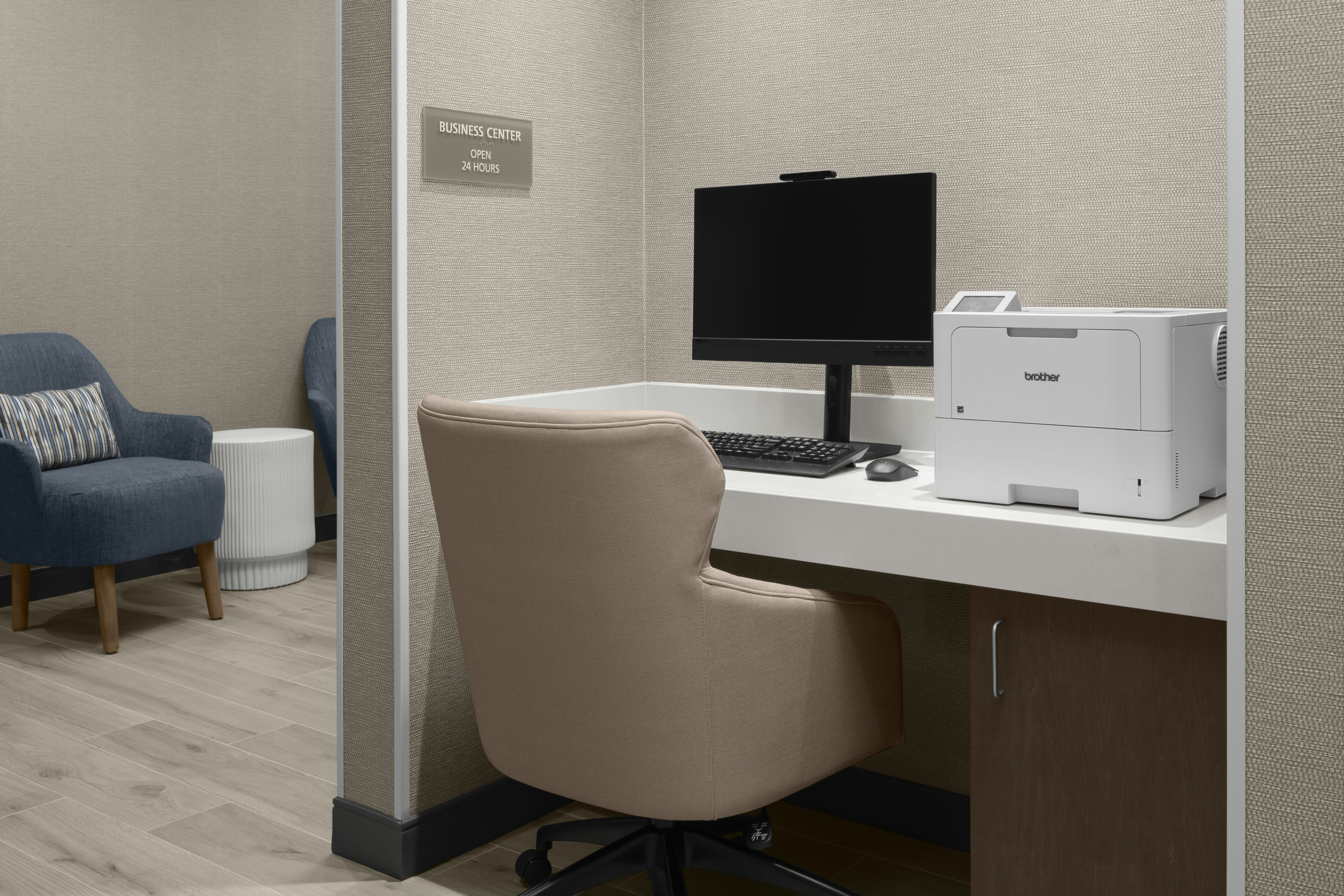 Hampton Inn & Suites by Hilton Long Island Farmingdale 24/29