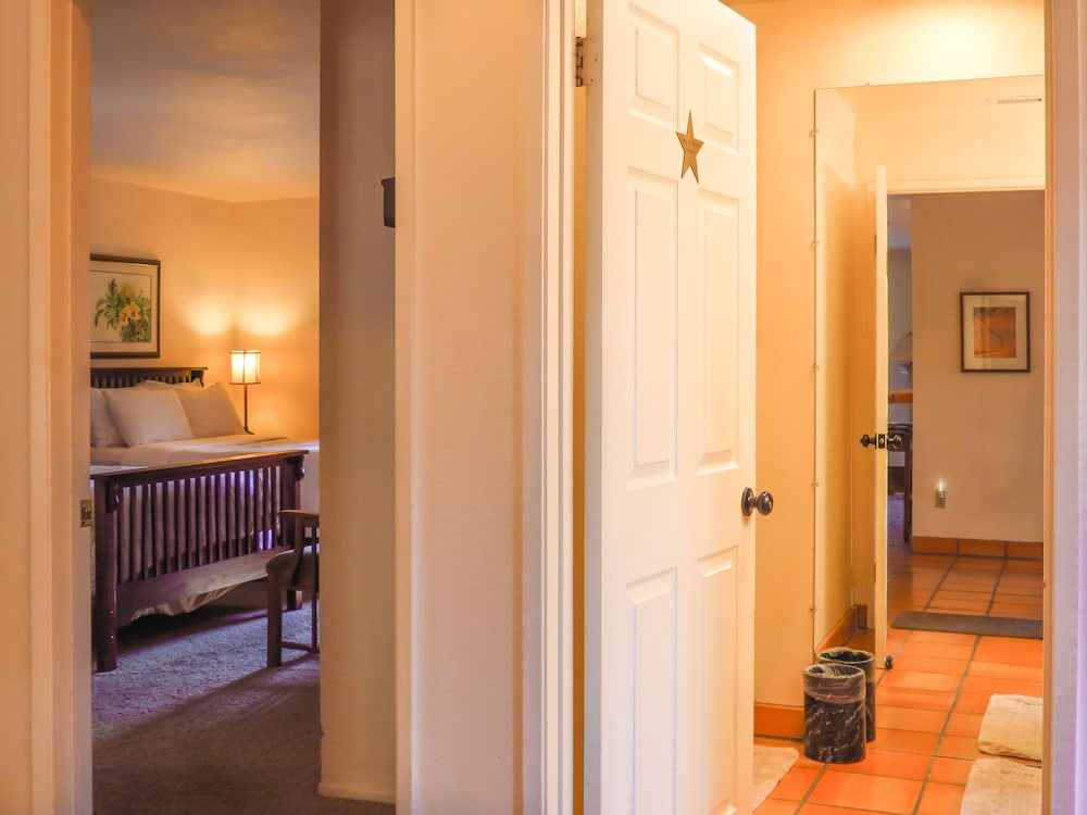 Topanga Canyon Inn Bed and Breakfast 49/49