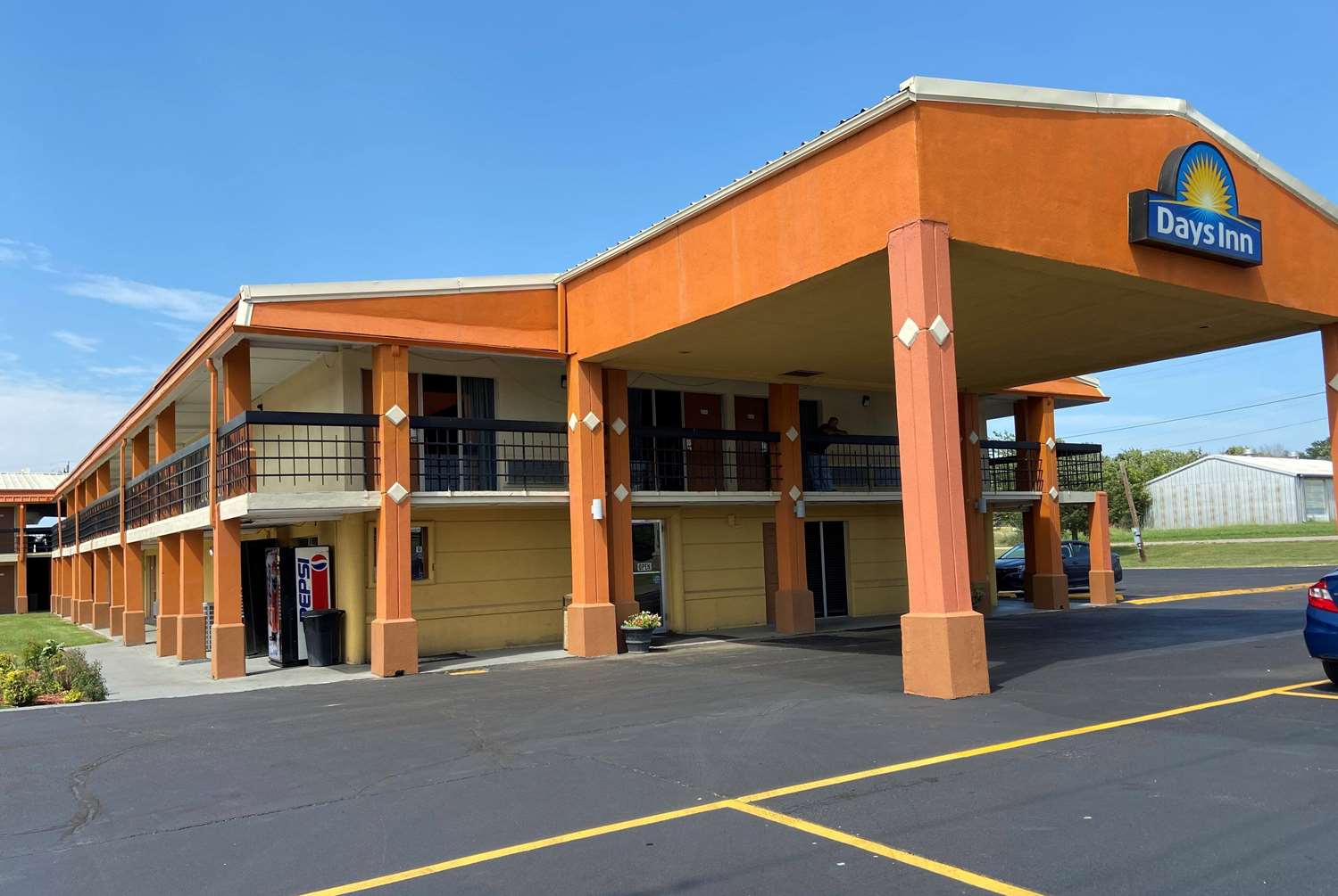 Days Inn by Wyndham Okmulgee 13/15