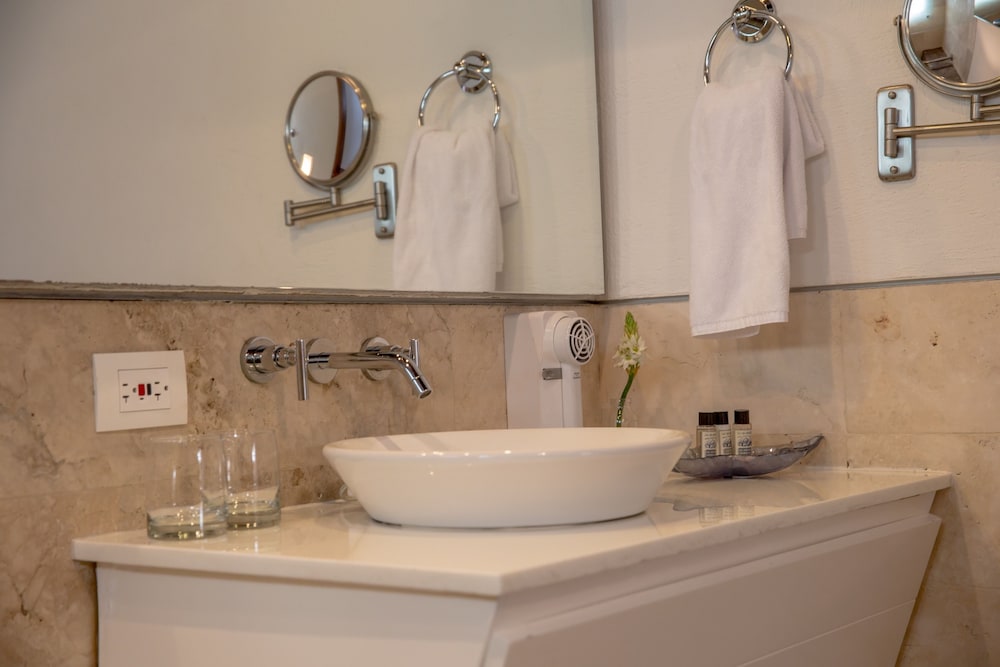 CASA CLAVER LOFT BOUTIQUE HOTEL 47/68