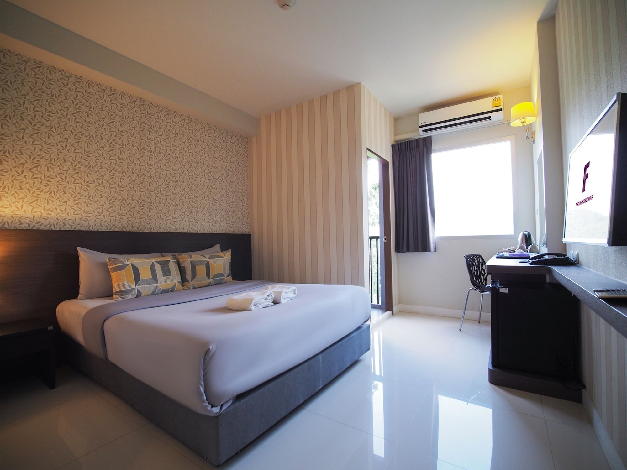 SUPERIOR, DOUBLE BED