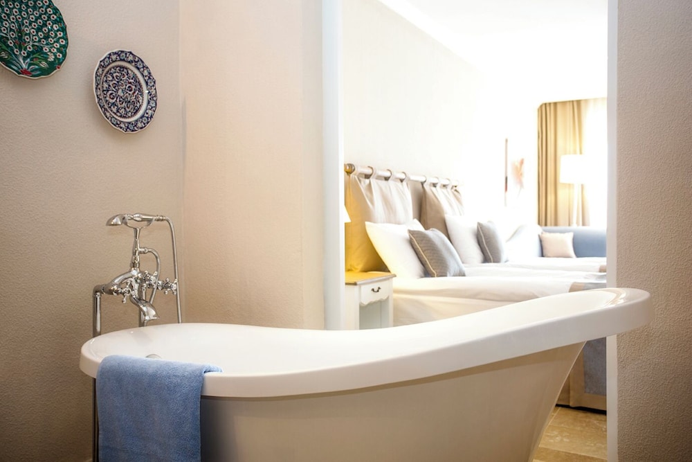 Andriake Beach Club Hotel 47/50