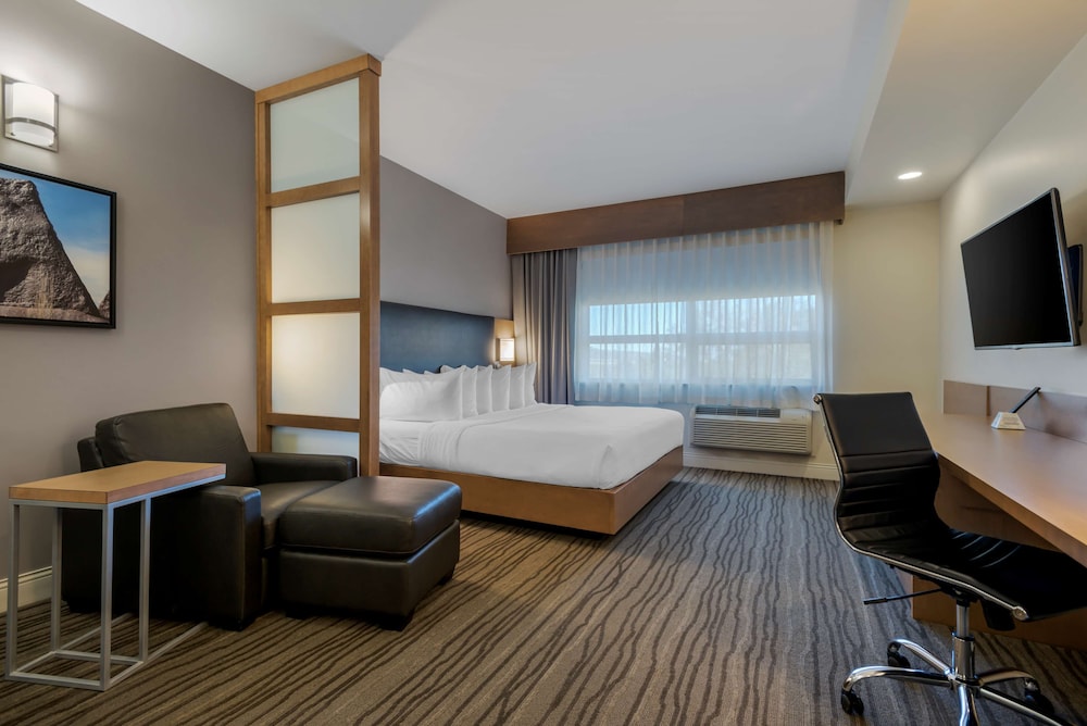 Standard, King Bed, Kitchenette
