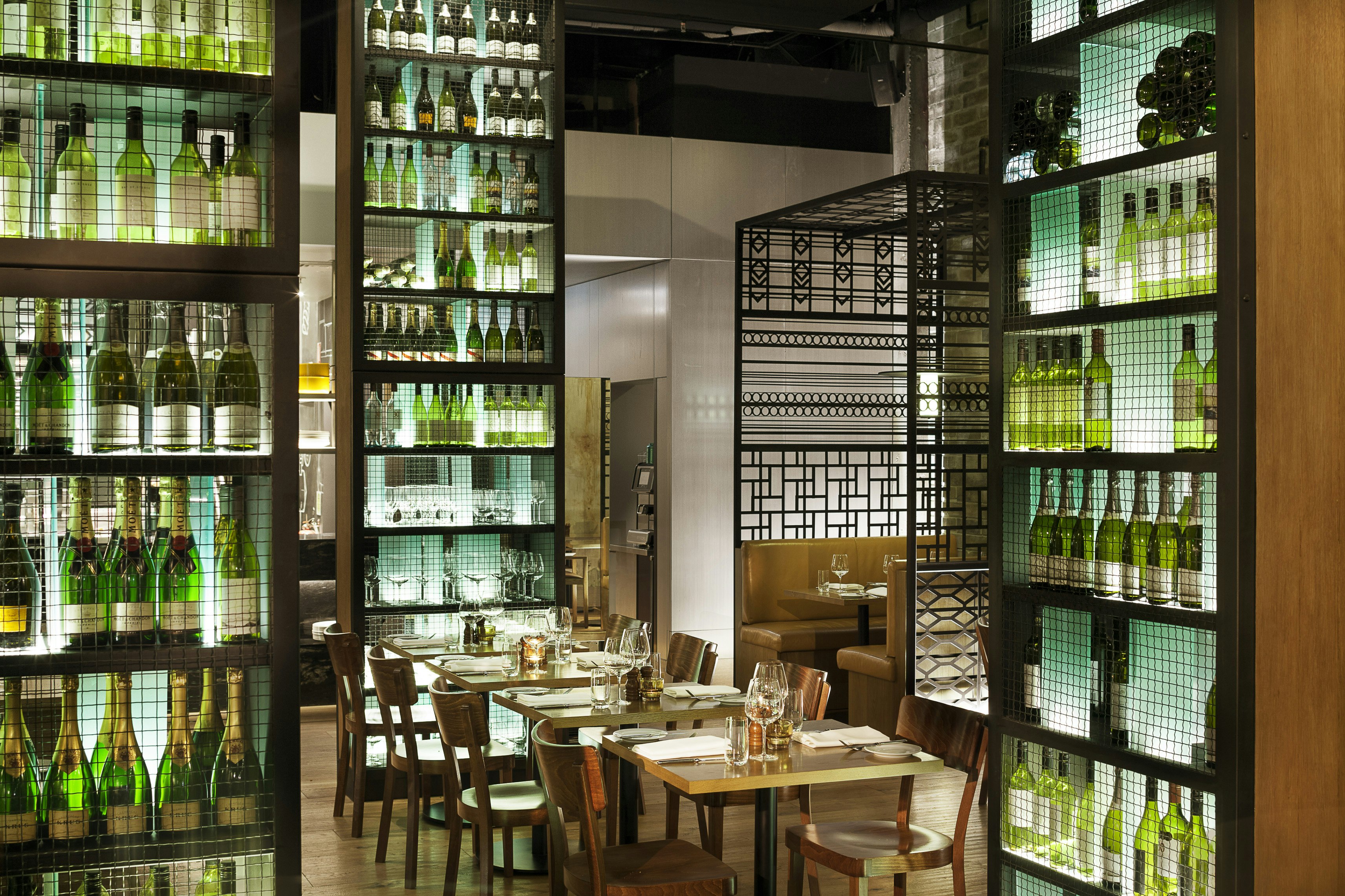 DoubleTree by Hilton Hotel Melbourne - Flinders Street 6/19