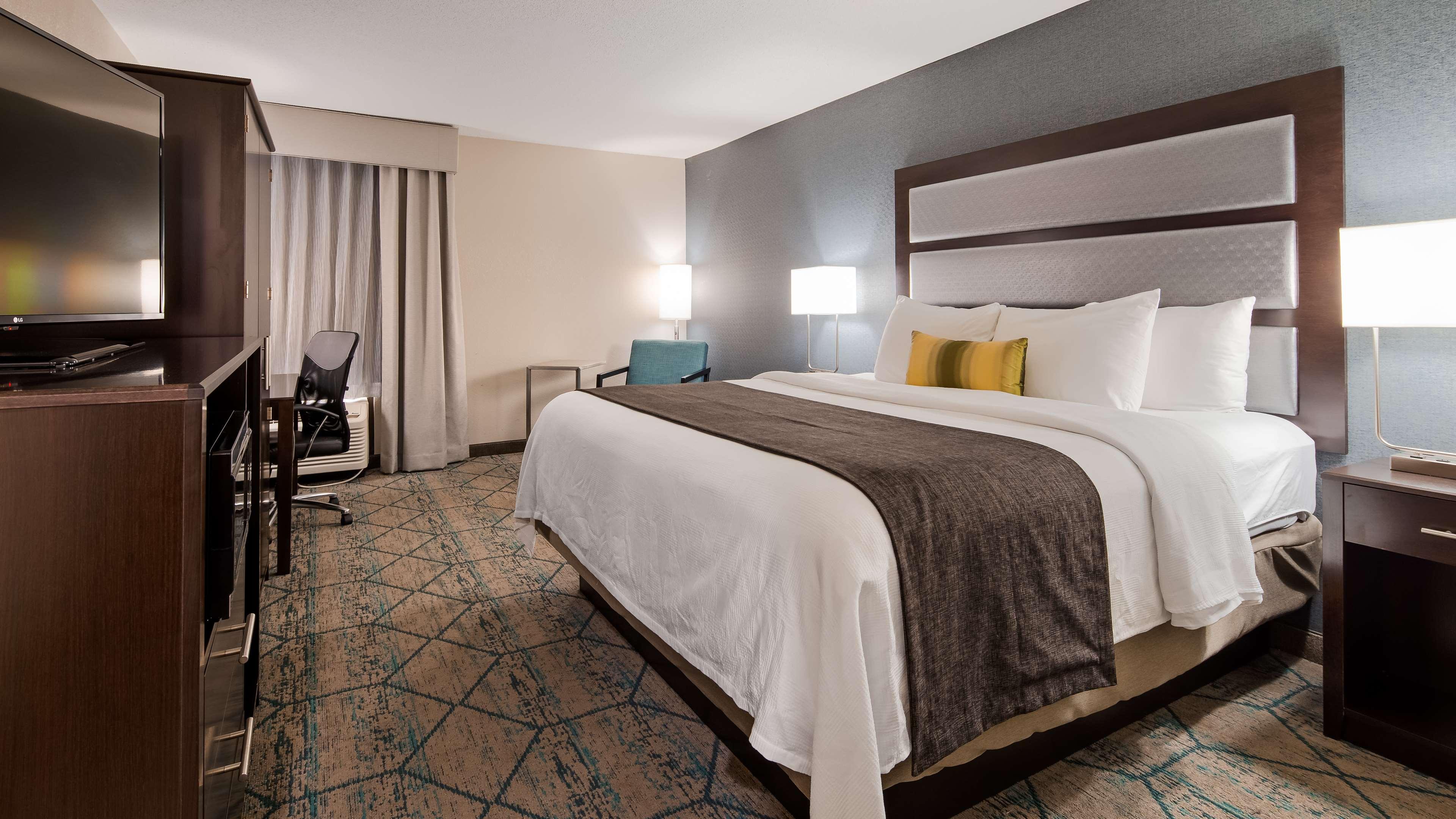 غرفة، Best Western Plus Indianapolis NW Hotel 4/10