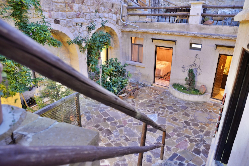 Antik Cave House 21/50