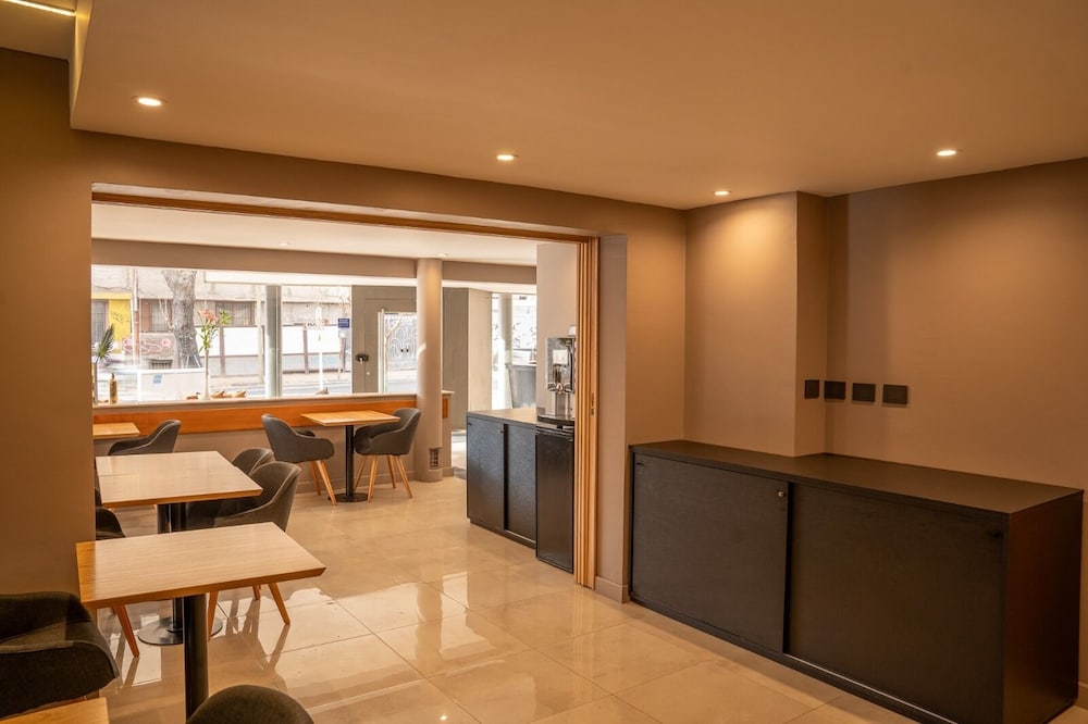 Urbanas Suites 27/36