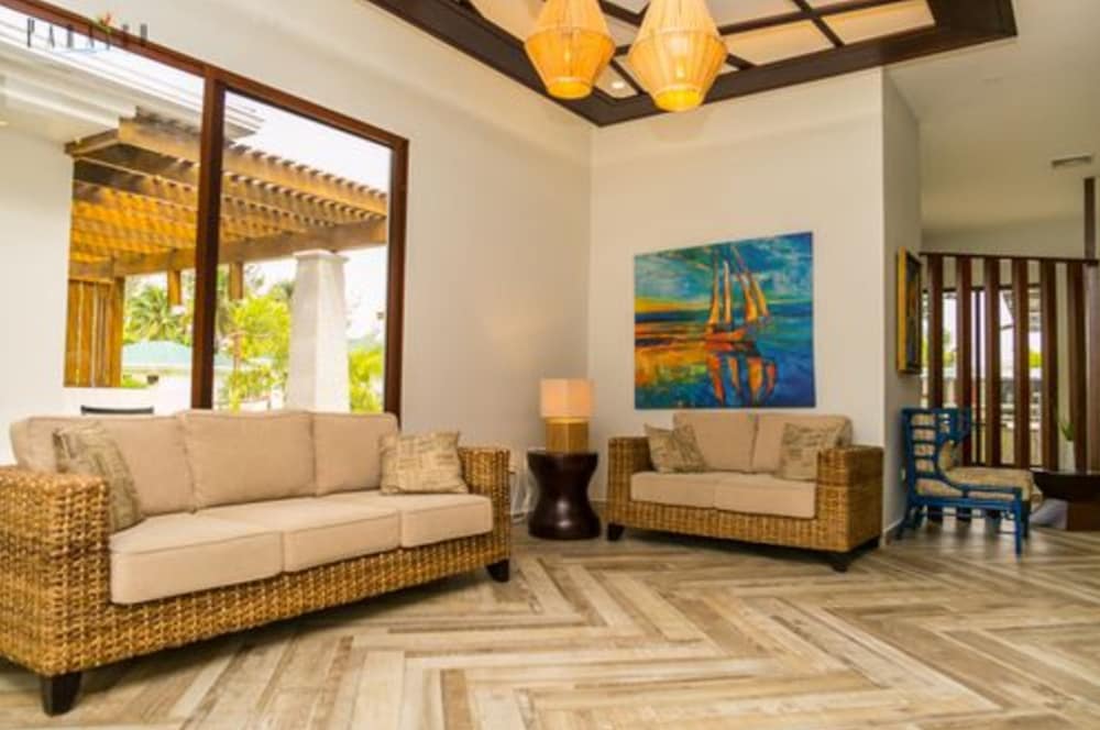 Paraiso Rainforest and Beach Hotel 27/48