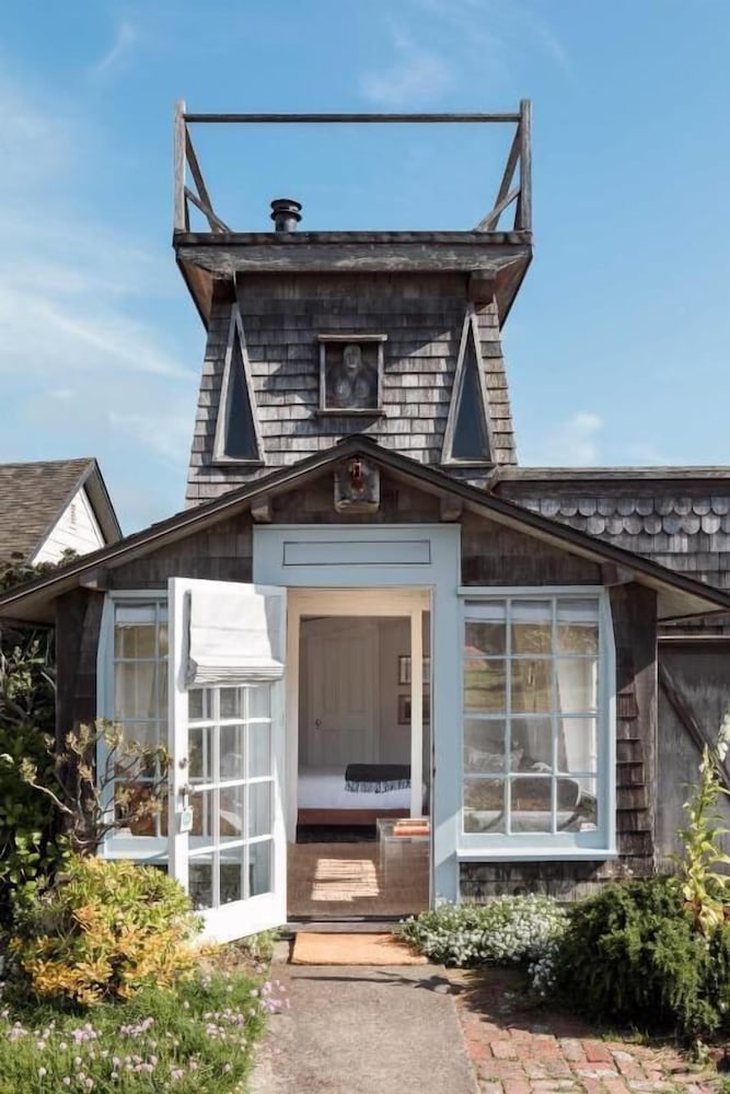 Inns of Mendocino 3/50