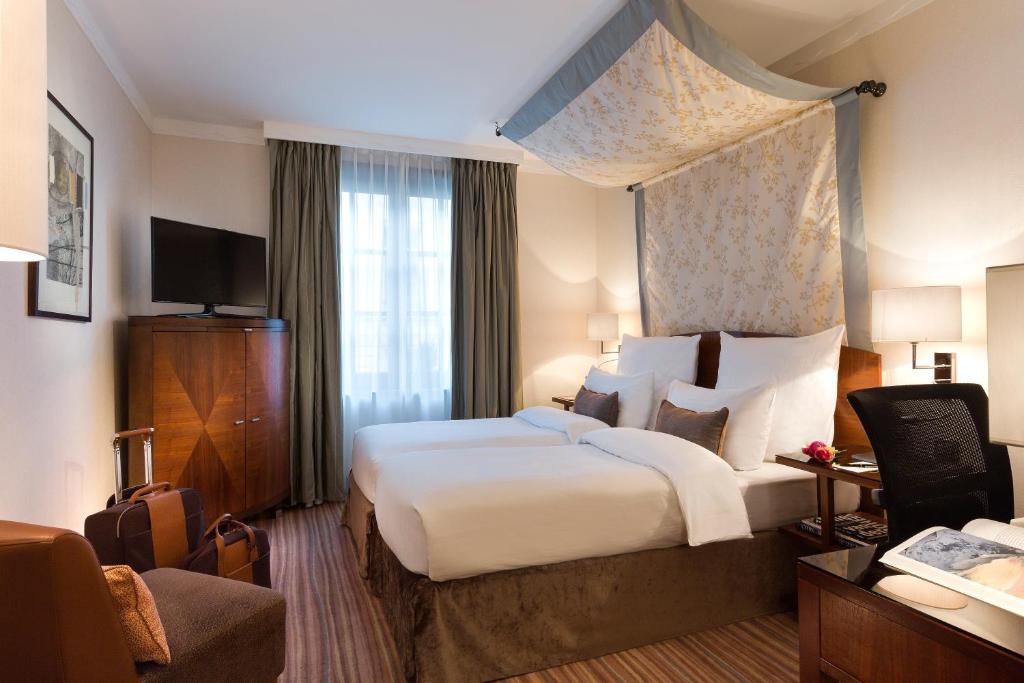PREMIUM, TWIN BEDS